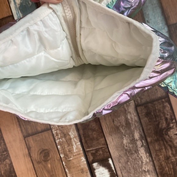 Puffy unicorn 🦄 hooded jacket with matching bag - Picture 8 of 16